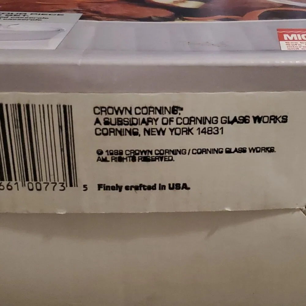 CorningWare French White 2 qt Casserole w/ Glass Lid Vintage USA 1989